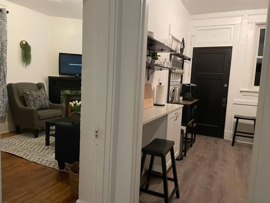 Ferienwohnung Lovely 2Br W Office Space - King Bed & Alexa Pittsburgh Exterior foto